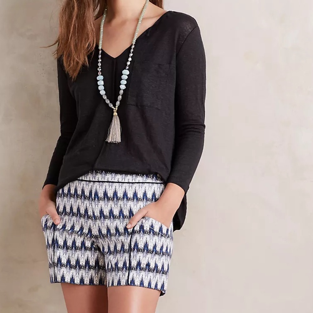 Anthropologie Navy and White Patterned Women’s Shorts